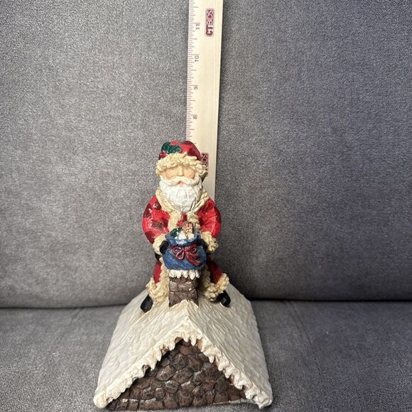 Santa on Rooftop Chimney Wind Up Musical Figure Christmas - Picture 6 of 9